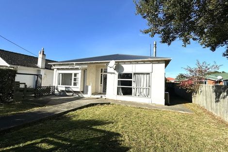 Photo of property in 105 Clyde Street, Balclutha, 9230