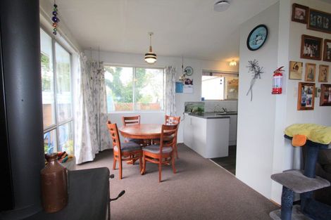 Photo of property in 17 Kiwi Street, Pahiatua, 4910