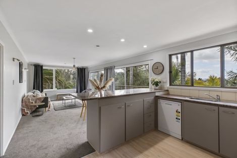 Photo of property in 26 Cedar Terrace, Stanmore Bay, Whangaparaoa, 0932