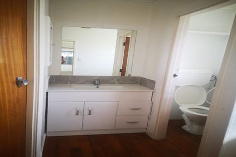 Photo of property in 3/45 The Avenue, Lynfield, Auckland, 1042