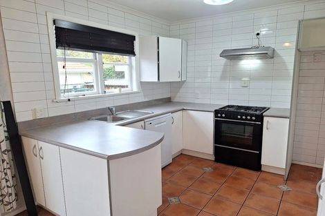 Photo of property in 31 Heretaunga Square, Silverstream, Upper Hutt, 5019