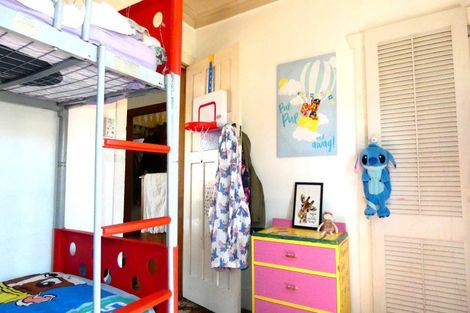 Photo of property in 58 Brougham Street, Westport, 7825