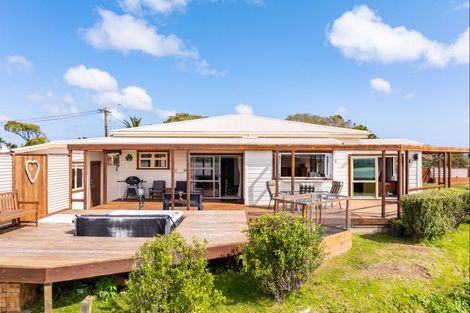 Photo of property in 87 Norton Street, Te Kopuru, 0391