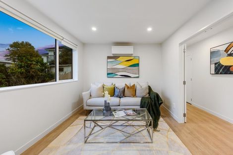 Photo of property in 14a Crystal Avenue, Glendene, Auckland, 0602