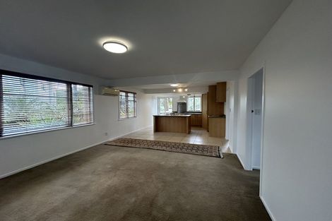 Photo of property in 1/7 Merton Avenue, Glenfield, Auckland, 0627