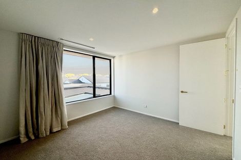 Photo of property in 2/7 Roa Road, Fendalton, Christchurch, 8041