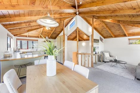 Photo of property in 2/43 Rawene Road, Birkenhead, Auckland, 0626