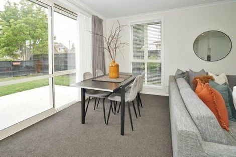 Photo of property in 2 Pryce Place, Silverdale, Hamilton, 3216