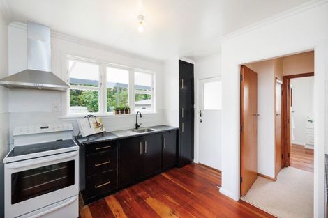 Photo of property in 7 Ruha Street, West End, Palmerston North, 4412