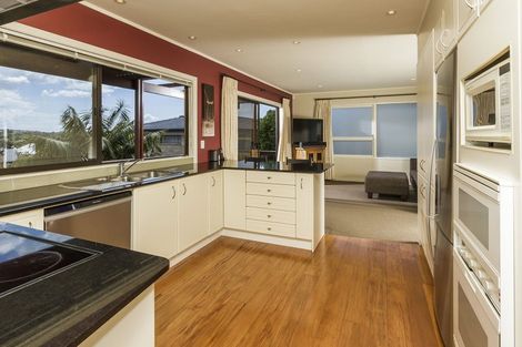 Photo of property in 17 Manurere Avenue, Takapuna, Auckland, 0622