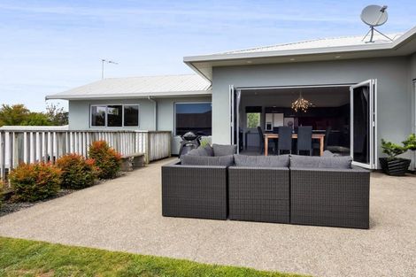 Photo of property in 188 Heta Road, Highlands Park, New Plymouth, 4312