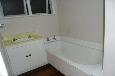 Photo of property in 50 Exeter Crescent, Pirimai, Napier, 4112