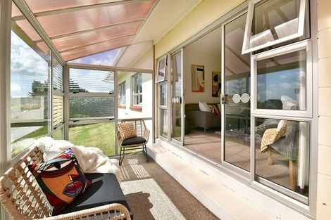 Photo of property in 60 Albatross Road, Red Beach, 0932