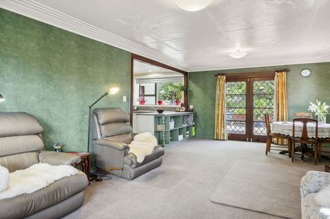 Photo of property in 52 Waldron Crescent, Green Island, Dunedin, 9018