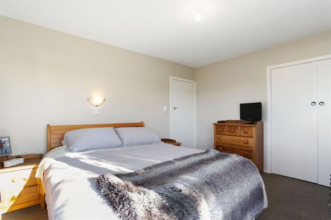 Photo of property in 1 Kingsgate Place, Burnside, Christchurch, 8053