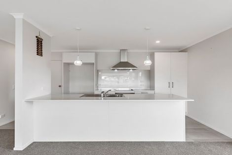 Photo of property in 12 Huke Lane, Takanini, 2112