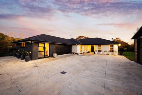 Photo of property in 849a Makerua Road, Tokomaru, Palmerston North, 4474