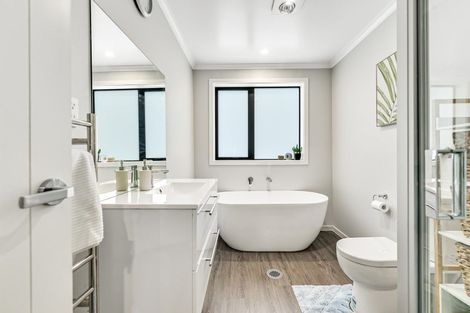 Photo of property in 2/64 Cabourne Drive, Glenview, Hamilton, 3206