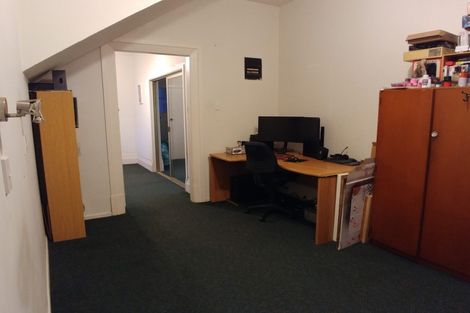 Photo of property in 21 Burnell Avenue, Thorndon, Wellington, 6011