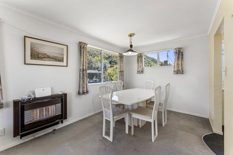 Photo of property in 24 Hartford Crescent, Totara Park, Upper Hutt, 5018