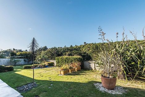 Photo of property in 53 Te Puia Drive, Aotea, Porirua, 5024