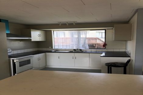 Photo of property in 32a Roseman Avenue, Mount Roskill, Auckland, 1041