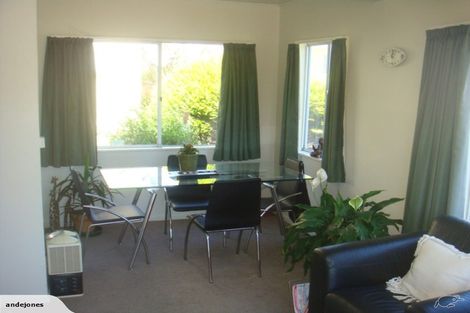 Photo of property in 2 Overtoun Terrace, Hataitai, Wellington, 6021