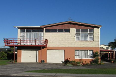Photo of property in 20 West Hoe Road, Orewa, 0931