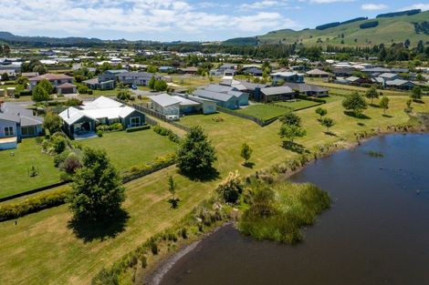 Photo of property in 9 Pukeko Way, Kinloch, Taupo, 3377