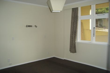 Photo of property in 52 Milne Terrace, Island Bay, Wellington, 6023