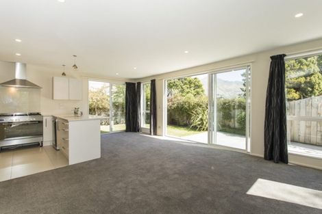 Photo of property in 32 Hunter Crescent, Wanaka, 9305