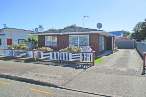 Photo of property in 25 Dahlia Street, Palmerston North, 4410