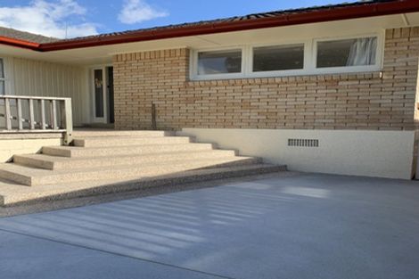 Photo of property in 11 Knighton Road, Hillcrest, Hamilton, 3216