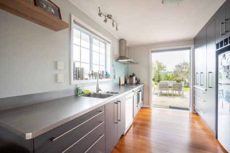 Photo of property in 622 Featherston Street, Roslyn, Palmerston North, 4414