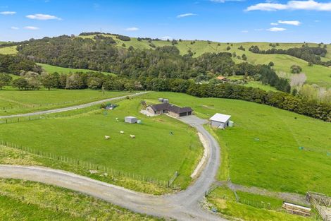 Photo of property in 27 Kaitara Lane, Kaiwaka, 0573