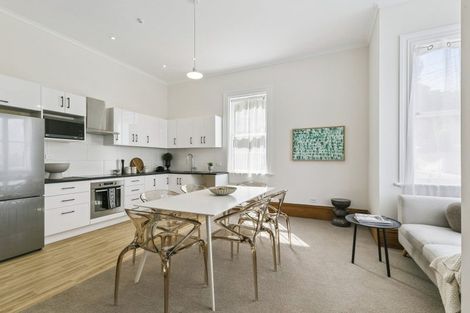 Photo of property in 49 Devon Street, Aro Valley, Wellington, 6021