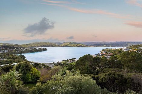 Photo of property in 164 Kahu Road, Paremata, Porirua, 5024