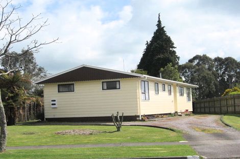 Photo of property in 65 Aquarius Drive, Kawaha Point, Rotorua, 3010