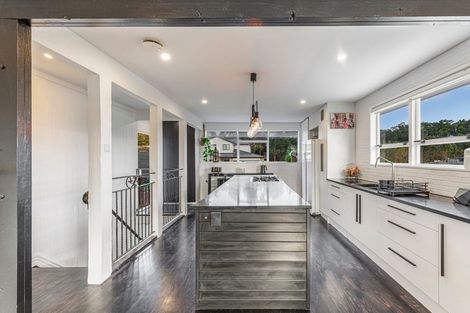 Photo of property in 3 Springhill Lane, Sunnyvale, Auckland, 0612