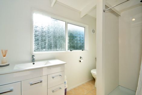 Photo of property in 1 Cameron Place, Fernhill, Queenstown, 9300