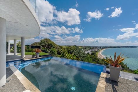 Photo of property in 1/285 Bleakhouse Road, Mellons Bay, Auckland, 2014