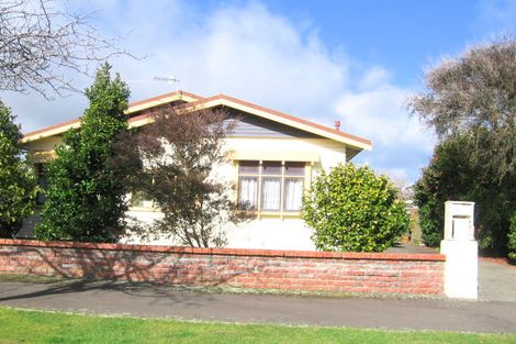 Photo of property in 38 Saint Johns Avenue, Palmerston North, 4414