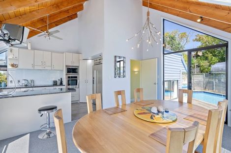 Photo of property in 15 Park Rise, Campbells Bay, Auckland, 0630