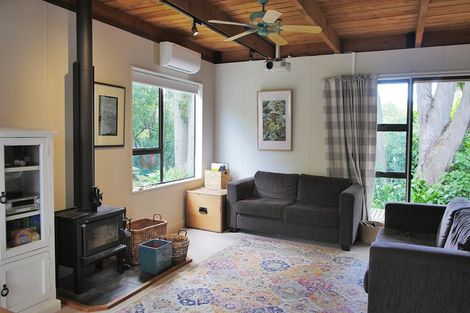 Photo of property in 6 Lincoln Street, Ashhurst, 4810