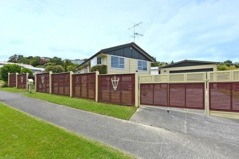 Photo of property in 218 Major Drive, Kelson, Lower Hutt, 5010