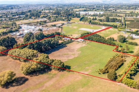 Photo of property in 187 Belfast Road, Belfast, Christchurch, 8051