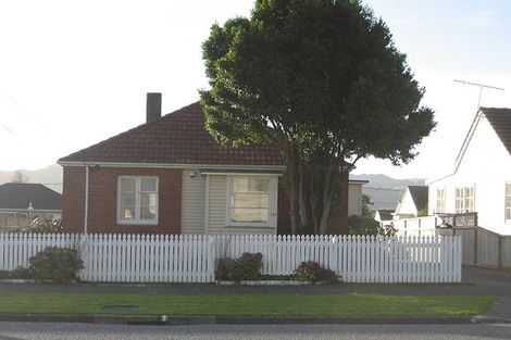Photo of property in 127 Waddington Drive, Naenae, Lower Hutt, 5011