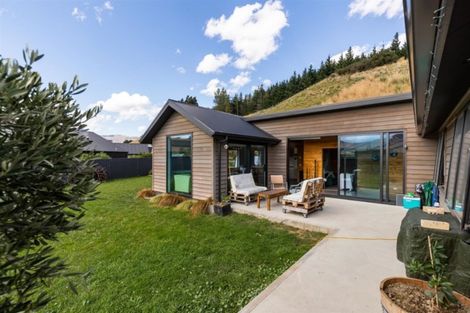 Photo of property in 68 Myles Way, Lower Shotover, Queenstown, 9304