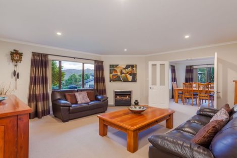 Photo of property in 50 Landing Road, Titirangi, Auckland, 0604