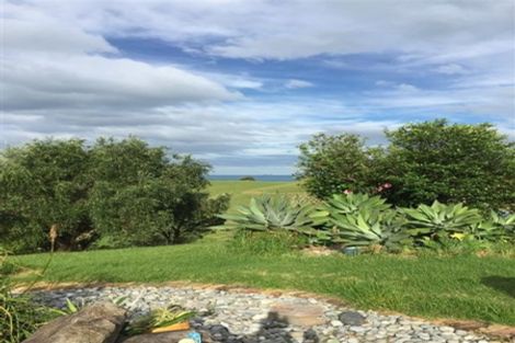 Photo of property in 155 Rockell Road, Whananaki, Hikurangi, 0181